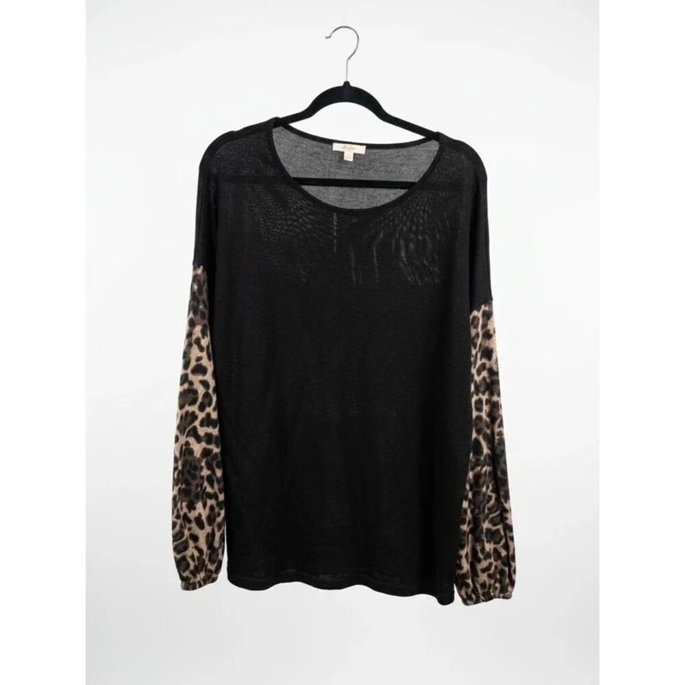Easel 2x Leopard Top